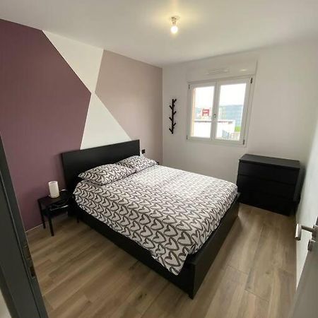 Appartement Climatise Charmes  Dış mekan fotoğraf